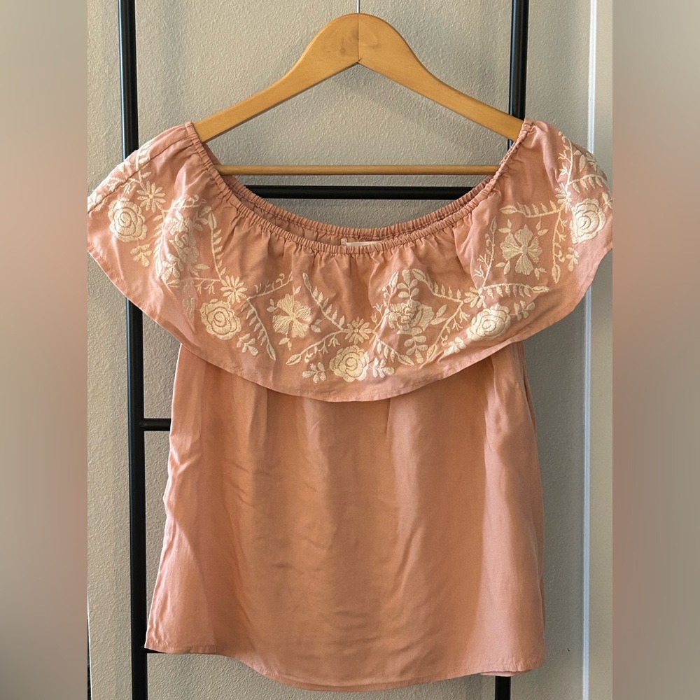 Women’s Off-the-Shoulder Top